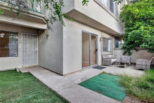 g-18526 Mayall St, Northridge, CA, 91324 | Card Image