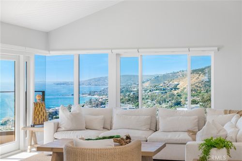 15 N Vista De Catalina, Laguna Beach, CA, 92651-6755 | Card Image