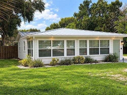 3975 1st St Sw, Vero Beach, FL, 32968-2415 | Card Image