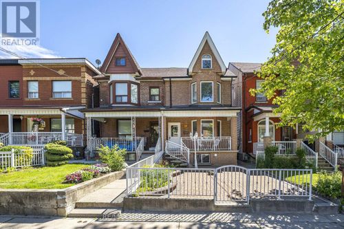 47 Montrose Avenue, Toronto (Trinity-Bellwoods), ON, M6J2T6 | Card Image