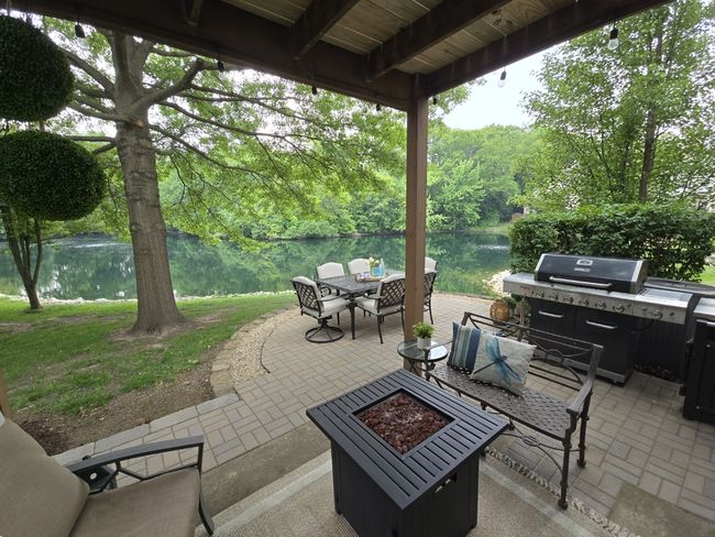 1530 Laurel Oaks Dr, Home with 2 bedrooms, 3 bathrooms and 2 parking in Streamwood IL | Image 25