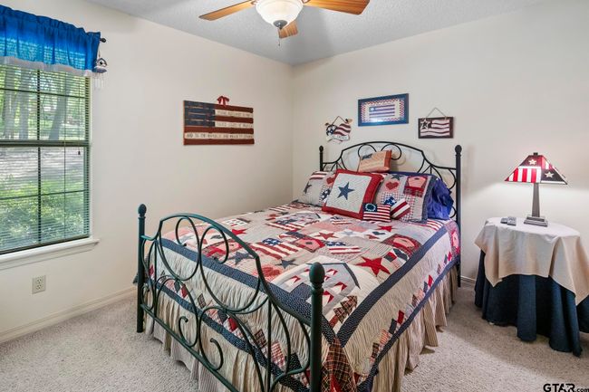 944 Clear Water Trl, House other with 3 bedrooms, 2 bathrooms and null parking in Holly Lake Ranch TX | Image 18