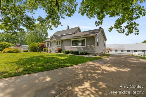 821 W Baseline Rd, Plainwell, MI, 49080-9757 | Card Image