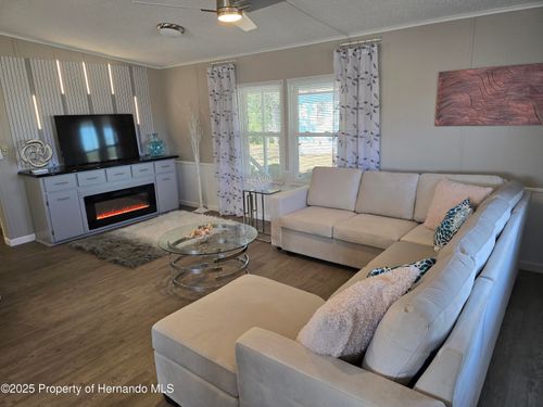 9259 Salvini Dr, Brooksville, FL, 34613-4906 | Card Image