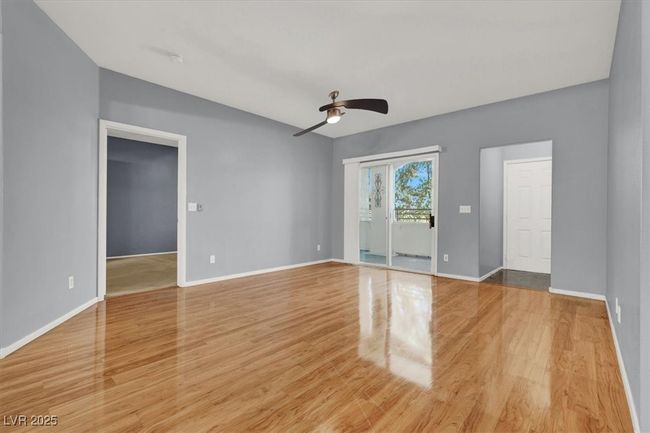 2024 - 5655 E Sahara Ave, Condo with 3 bedrooms, 2 bathrooms and null parking in Las Vegas NV | Image 17