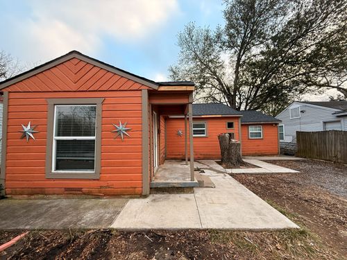 228 E Boyd St, Bonham, TX, 75418-2602 | Card Image