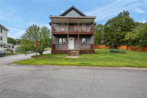 117 Chestnut St, Manville, RI, 02838-1514 | Card Image