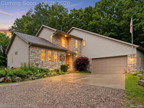 4196 Hosner Rd, Oxford, MI, 48370-1602 | Card Image