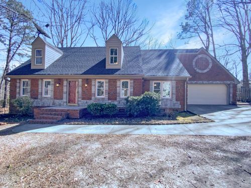 204 Colonial Dr, Clayton, NC, 27527-8739 | Card Image