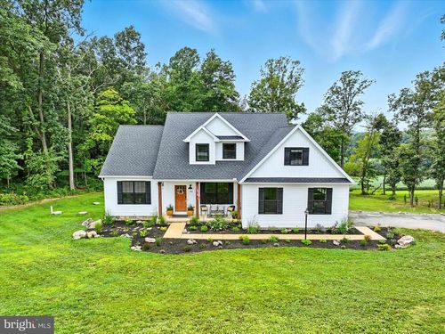 894 Ridgeview Rd, SEVEN VALLEYS, PA, 17360-9178 | Card Image