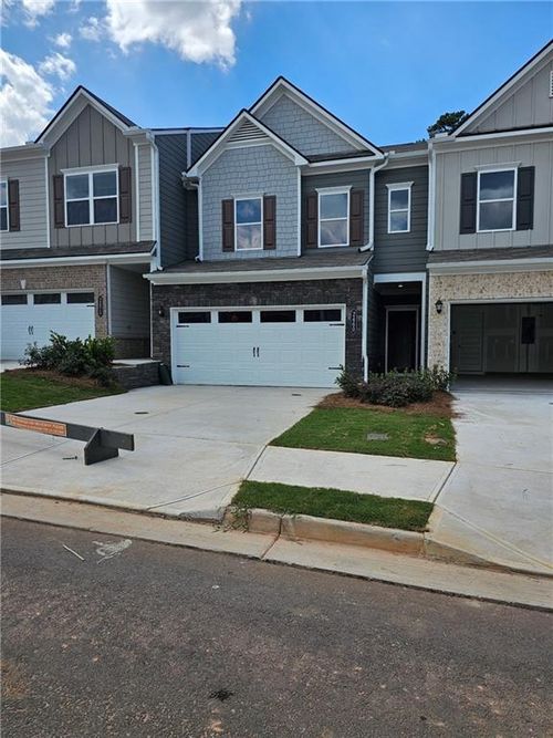 2460 Ravencliff Dr, Austell, GA, 30168-4210 | Card Image