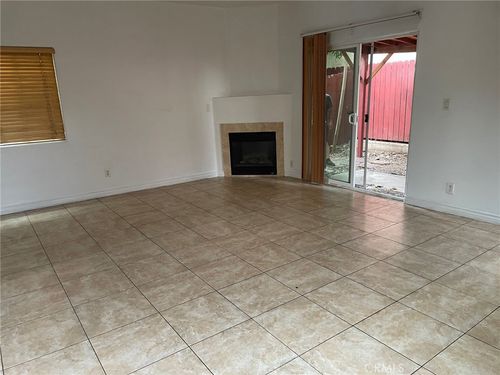 8425 Burnet Ave, North Hills, CA, 91343-6700 | Card Image