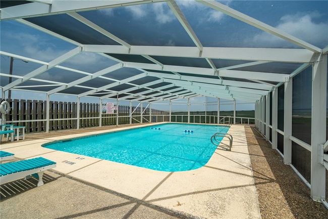 Salt water pool | Image 30