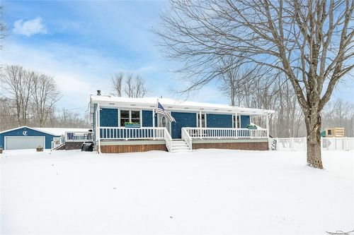 415 Irishtown Rd, Grove City, PA, 16127-4411 | Card Image
