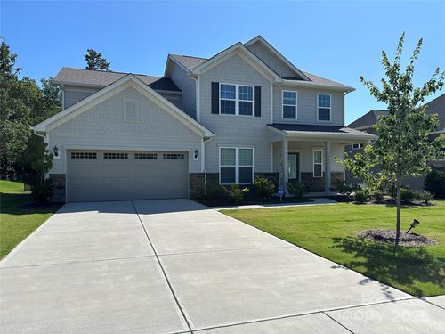 611 Southstone Dr, Matthews, NC, 28104-5800 | Card Image