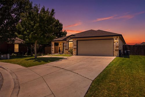 1617 Sunflower Street, Lockhart, TX, 78644 | Card Image