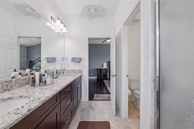 11617 Crowned Sparrow Ln, Townhouse with 3 bedrooms, 3 bathrooms and null parking in TAMPA FL | Image 13