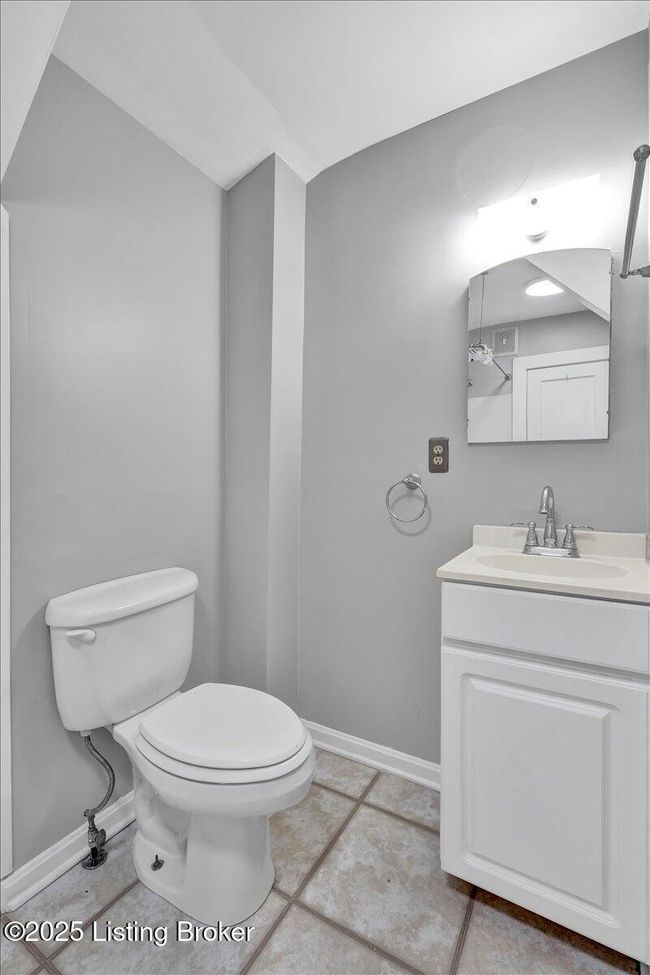 2059 Alta Ave, House other with 4 bedrooms, 3 bathrooms and null parking in LOUISVILLE KY | Image 36