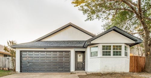 5225 Livermore Dr, Arlington, TX, 76017-6224 | Card Image