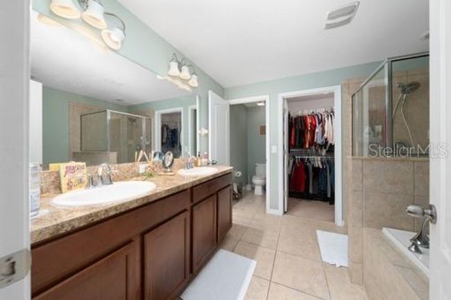 8609 Fiddleleaf Ct, Townhouse with 3 bedrooms, 3 bathrooms and null parking in TAMPA FL | Image 21
