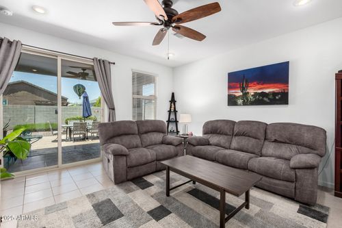 3668 E Henson St, San Tan Valley, AZ, 85140-1602 | Card Image
