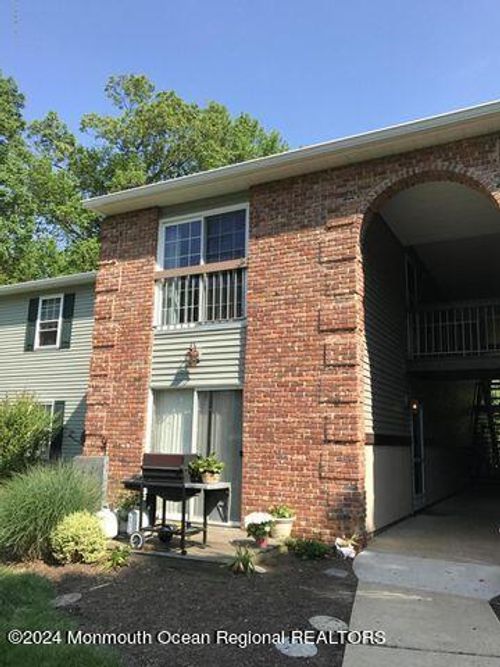 19-6 Augusta Ct, Freehold, NJ, 07728-3633 | Card Image