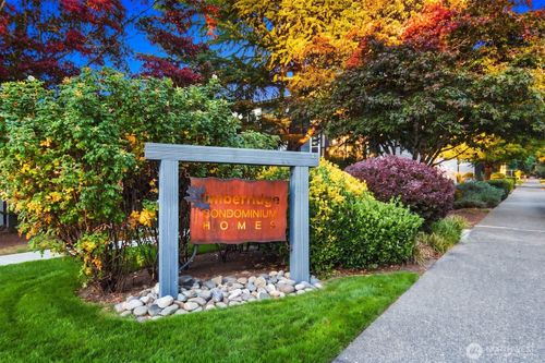 h302-14124 Ne 181st Pl, Woodinville, WA, 98072-8557 | Card Image