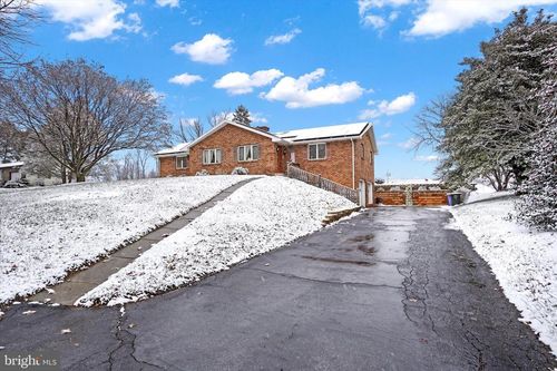 821 Juli Drive, NEW FREEDOM, PA, 17349 | Card Image