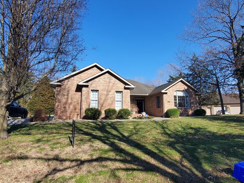 1142 Cedar Ridge Dr, Carbondale, IL, 62901-5479 | Card Image