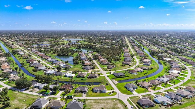 142 Broadmoor Ln, House other with 4 bedrooms, 2 bathrooms and null parking in ROTONDA WEST FL | Image 41
