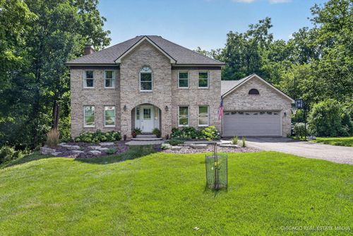 5N791 Ravine Dr, St. Charles, IL, 60175-8270 | Card Image