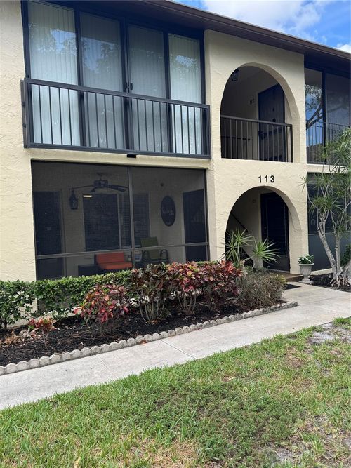 c1-113 Lake Pine Cir, Greenacres, FL, 33463-5517 | Card Image