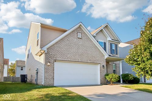 5779 Blue Sky Dr, Whitestown, IN, 46075-9717 | Card Image