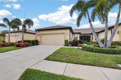 342 Bluewater Falls Ct, APOLLO BEACH, FL, 33572-3101 | Card Image