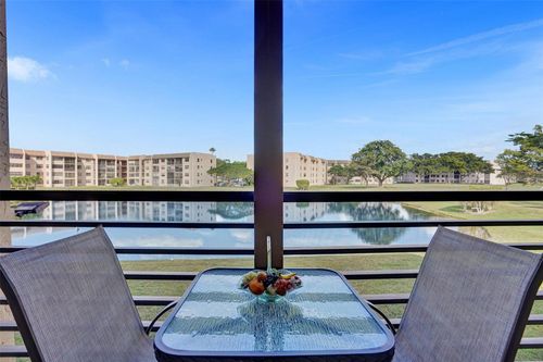 apt-210-10467 Sunrise Lakes Blvd, Sunrise, FL, 33322-5990 | Card Image