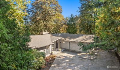 21721 Se 254th Place, House other with 5 bedrooms, 2 bathrooms and 2 parking in Maple Valley WA | Image 1