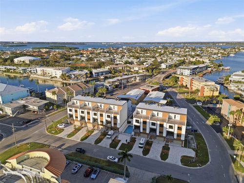 a2-11605 1st St E, Treasure Island, FL, 33706-4574 | Card Image