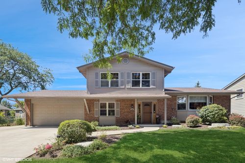 1405 Armstrong Ln, Elk Grove Village, IL, 60007-3105 | Card Image