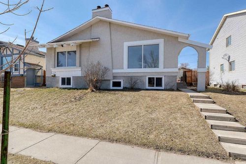 71 Falton Dr Ne, Calgary, AB, T3J1K6 | Card Image