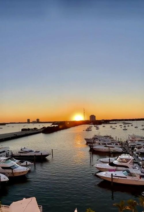 516-7904 West Dr, North Bay Village, FL, 33141-5592 | Card Image