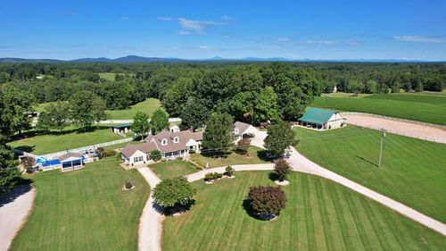 1147 Union Church Rd, GLADSTONE, VA, 24553-3590 | Card Image
