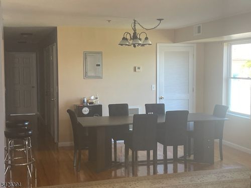 189 Astor St, Newark, NJ, 07114-4729 | Card Image
