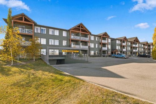 104-1005B Westmount Dr, Strathmore, AB, T1P0C3 | Card Image