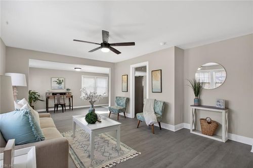 421 Glendale Rd, Hampton, VA, 23661-2123 | Card Image