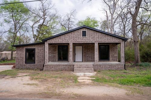 1202 Elysian Fields Ave, Marshall, TX, 75670-5523 | Card Image