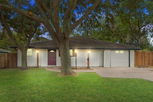 1413 N Natchez Dr, Texas City, TX, 77591-2317 | Card Image