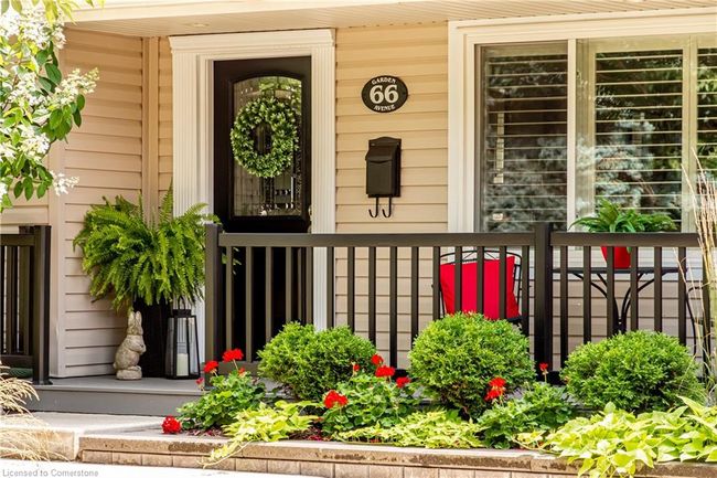 66 Garden Ave, House other with 4 bedrooms, 3 bathrooms and 4 parking in Ancaster ON | Image 5