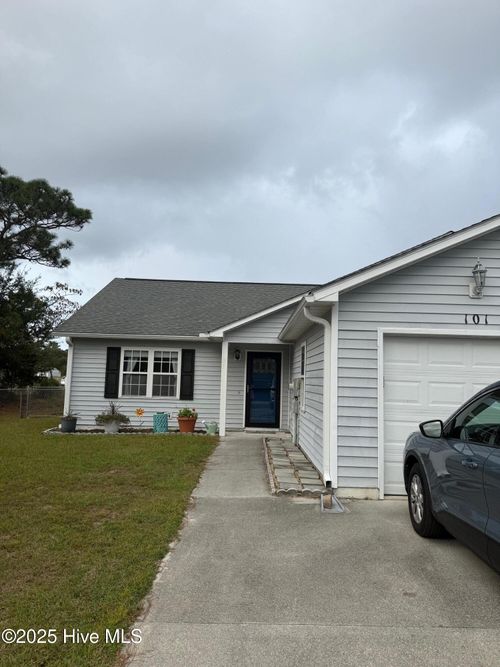 101 Charlton Rd, Hubert, NC, 28539-4556 | Card Image