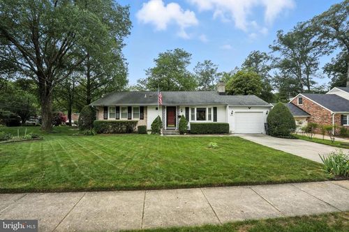 4217 Willow Woods Dr, Annandale, VA, 22003-3838 | Card Image