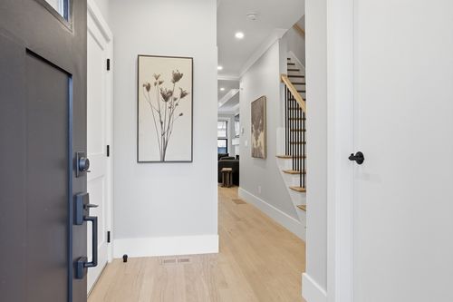 401-36 Loomis, Bedford, MA, 01730 | Card Image